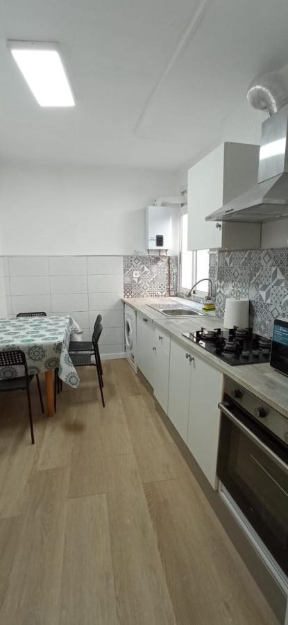 La Casona Vivienda Uso Turistico Recien Reformada En El Centro De Vilagarcia. Vilagarcia de Arousa Exterior foto